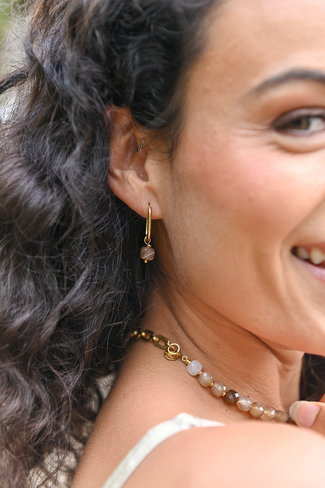 Gemstone earring - Isha (4mm)