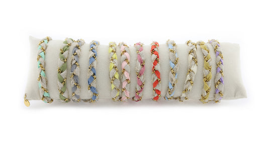 Display bracelets cushion