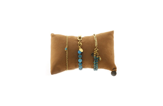 Display bracelets cushion